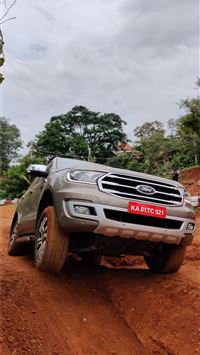 ford endeavour wallpaper