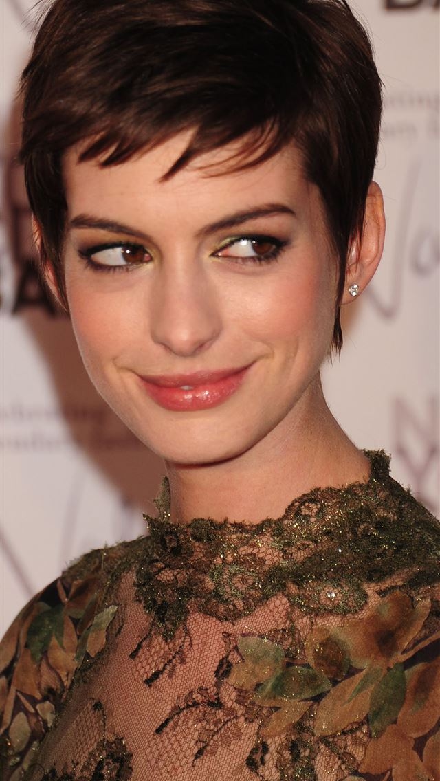 1284x2778 anne hathaway - anne hathaway iPhone Wallpaper