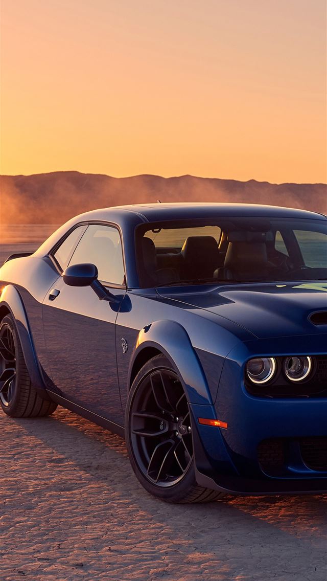 1284x2778 2018 Dodge Challenger SRT Hellcat Widebody Front S... - dodge challenger srt hellcat iPhone Wallpaper