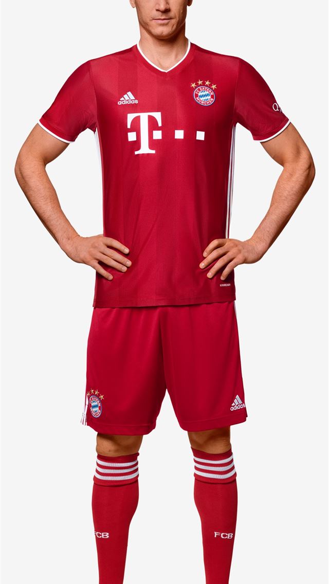 1125x2436 Robert Lewandowski News player profile FC Bayern M... - bayern munich iPhone Wallpaper