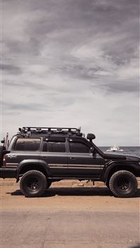 Toyota Land Cruiser Prado HD Mobile Cave iPhone Wallpapers Free Download