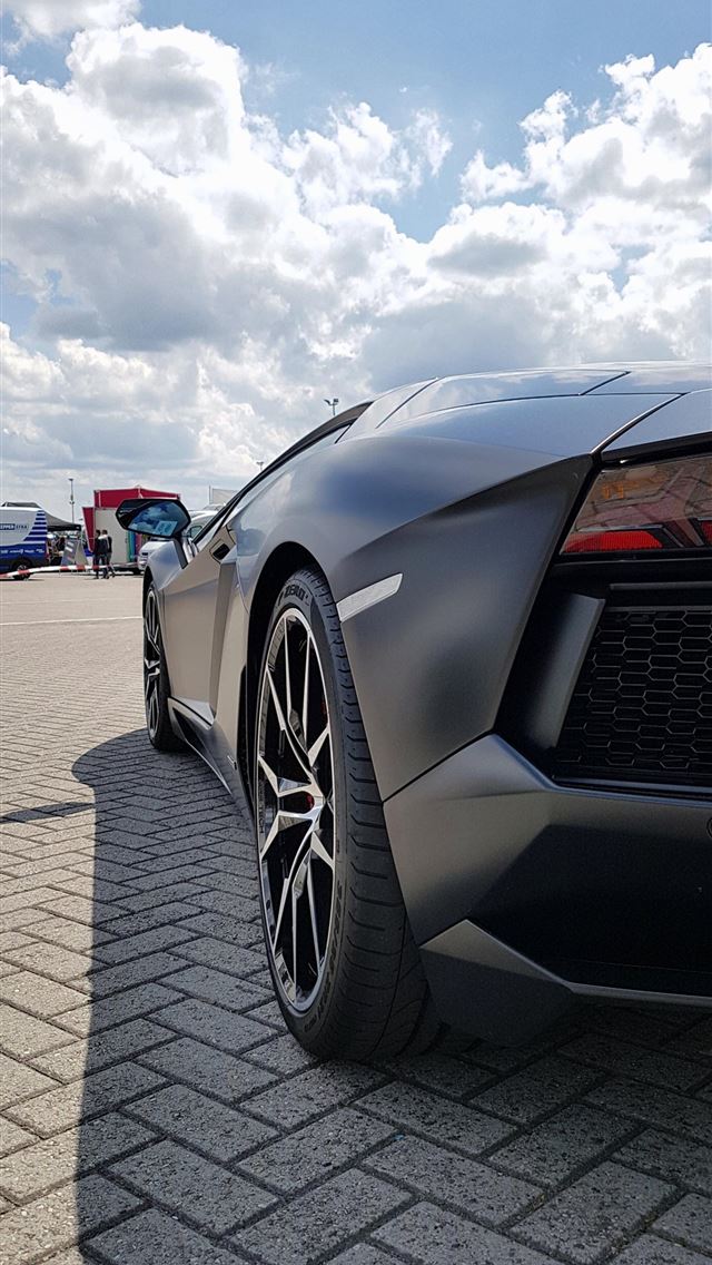 1284x2778 lamborghini aventador s - lamborghini aventador s iPhone Wallpaper