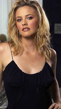 Alicia Silverstone photo pics photo wallpaper
