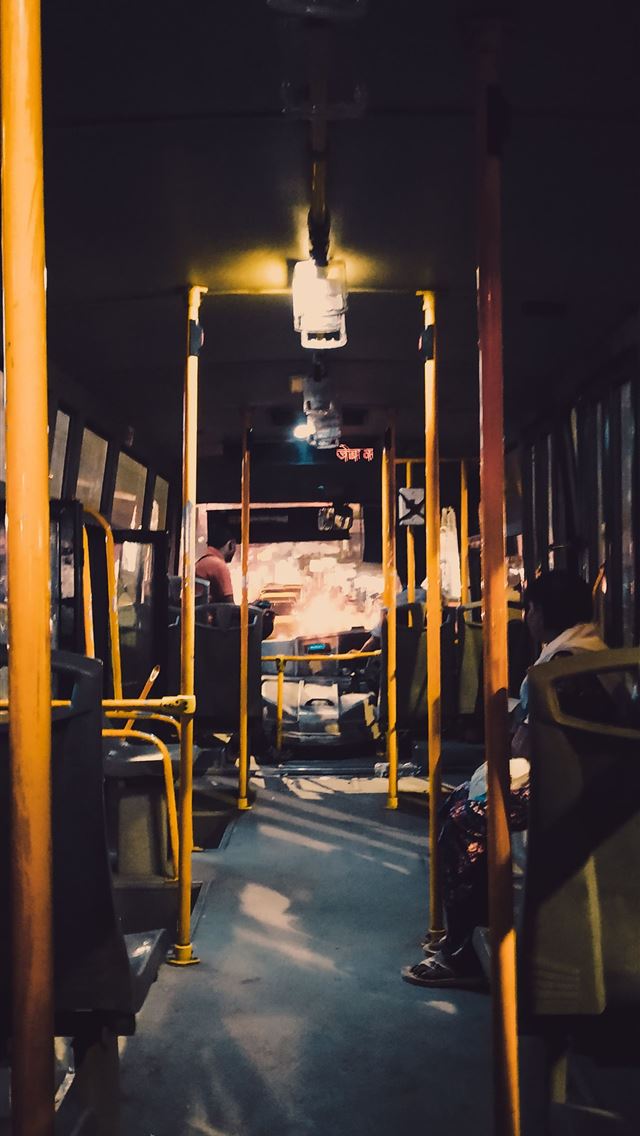 1284x2778 buses - buses iPhone Wallpaper