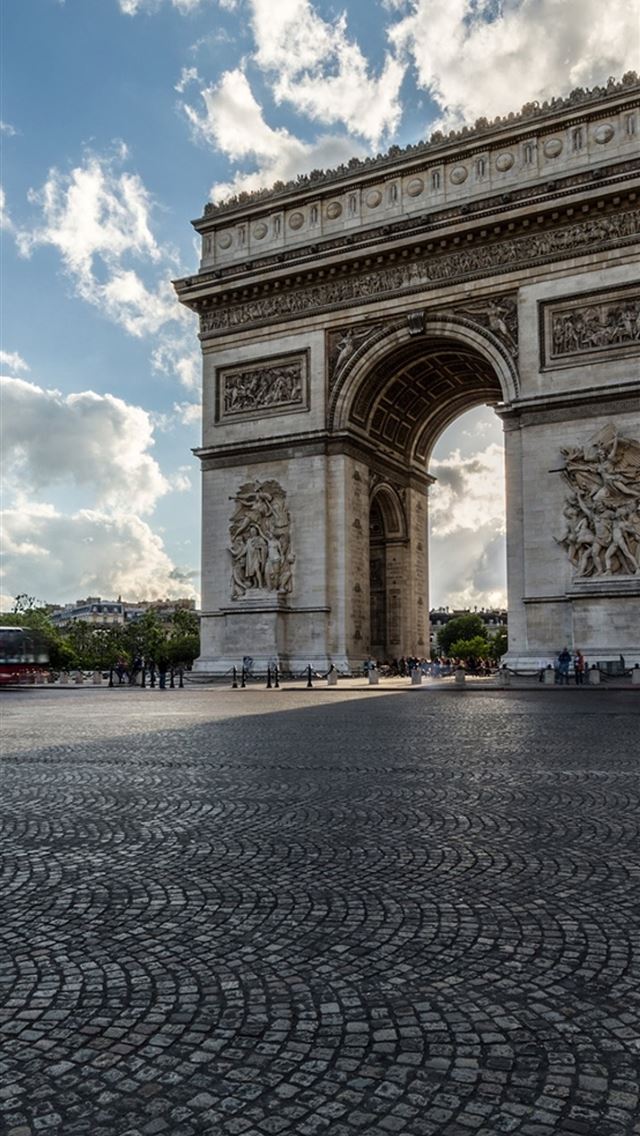 1125x2436 Arc De Triomphe France Paris Sky Clouds Building f... - arc de triomphe iPhone Wallpaper