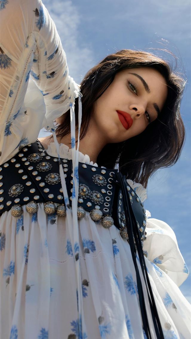1284x2778 Kendall Jenner 4K Portrait Beautiful model People  - kendall jenner iPhone Wallpaper