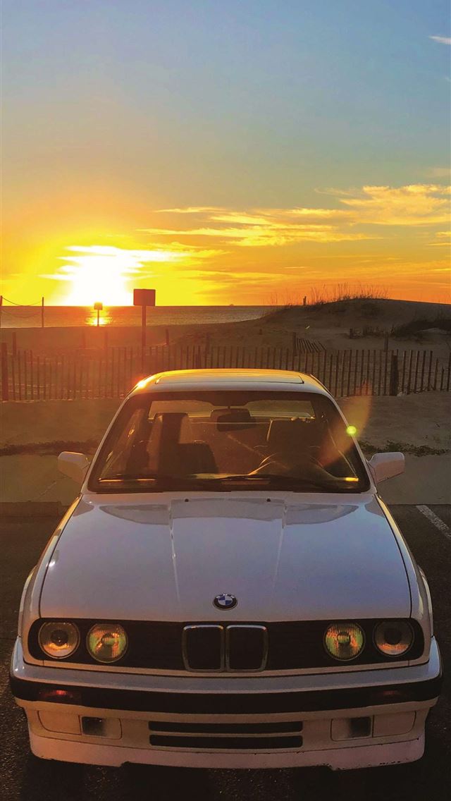 1284x2778 bmw e30 m3 - bmw e30 m3 iPhone Wallpaper