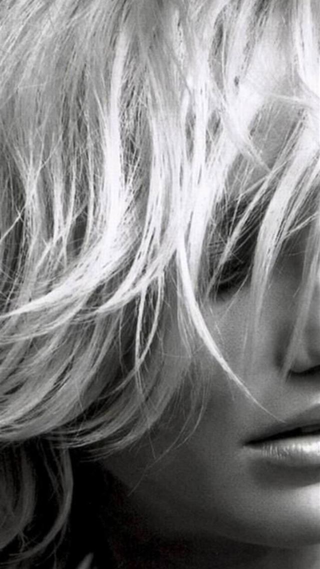 1284x2778 Cameron Diaz Short Hair Close up Samsung Galaxy No... - cameron diaz iPhone Wallpaper