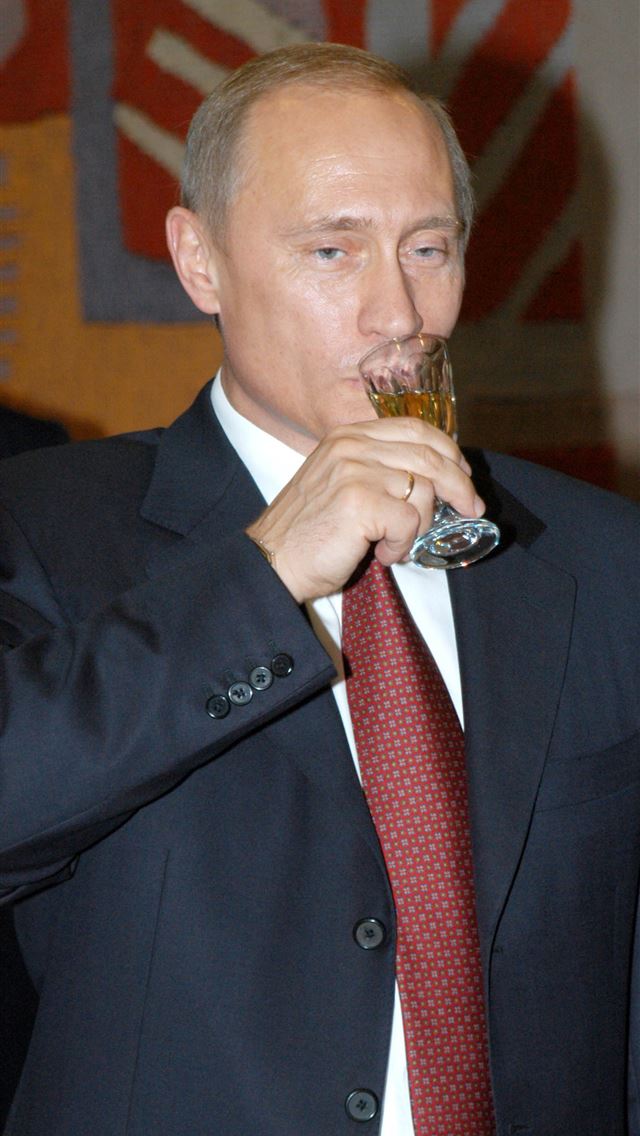 1284x2778 File Presidente Vladimir Putin Arquivo Antonio Car... - vladimir putin iPhone Wallpaper