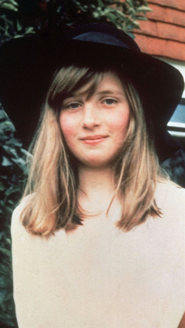 1284x2778 50 Photos of Princess Diana You've Never Seen Befo... - princess diana iPhone Wallpaper
