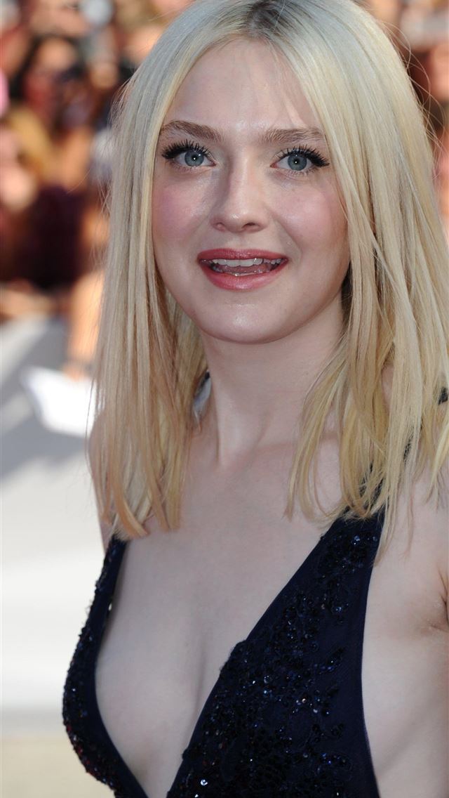 1284x2778 Dakota Fanning Cave - dakota fanning iPhone Wallpaper