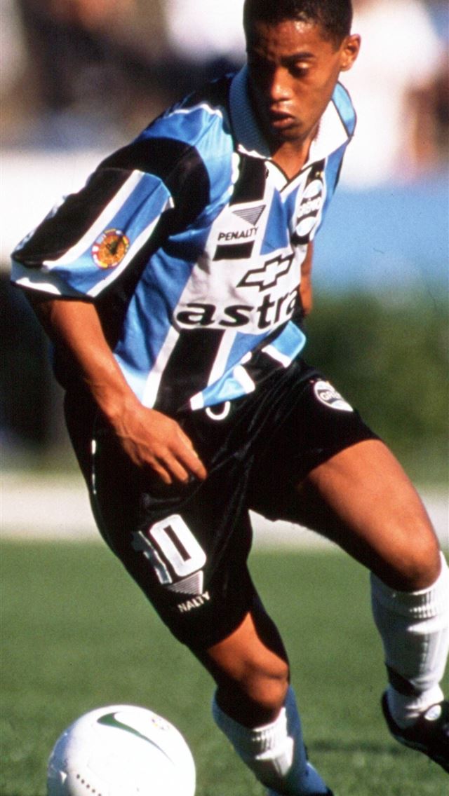 1284x2778 Ronaldinho Gaucho Gremio - gremio iPhone Wallpaper