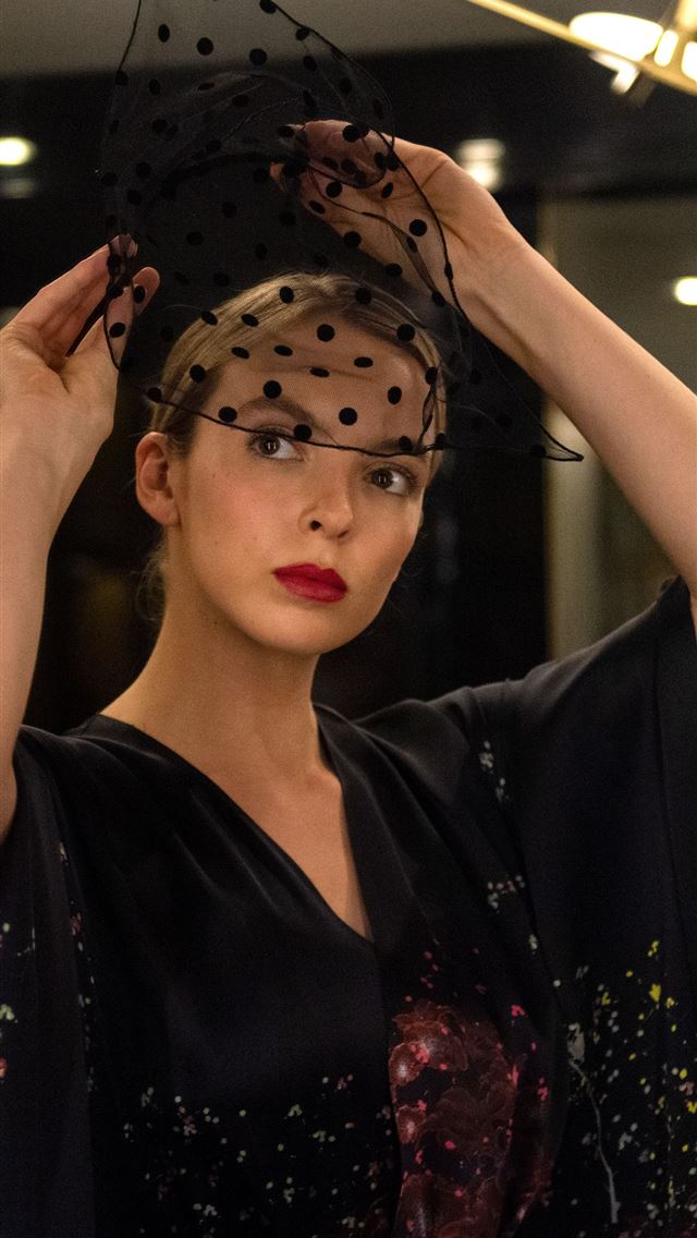 1284x2778 Memorable Fashion Moments From 'Killing Eve' - killing eve iPhone Wallpaper