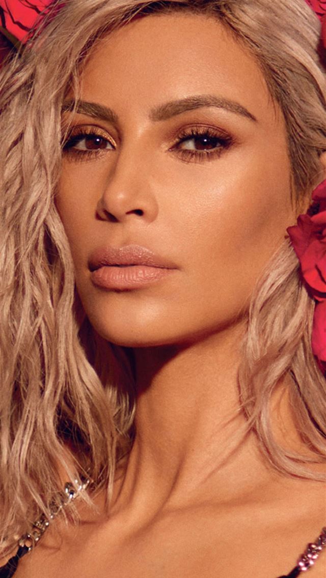 1284x2778 Kim Kardashian Close Up UHD Cave - kim kardashian iPhone Wallpaper