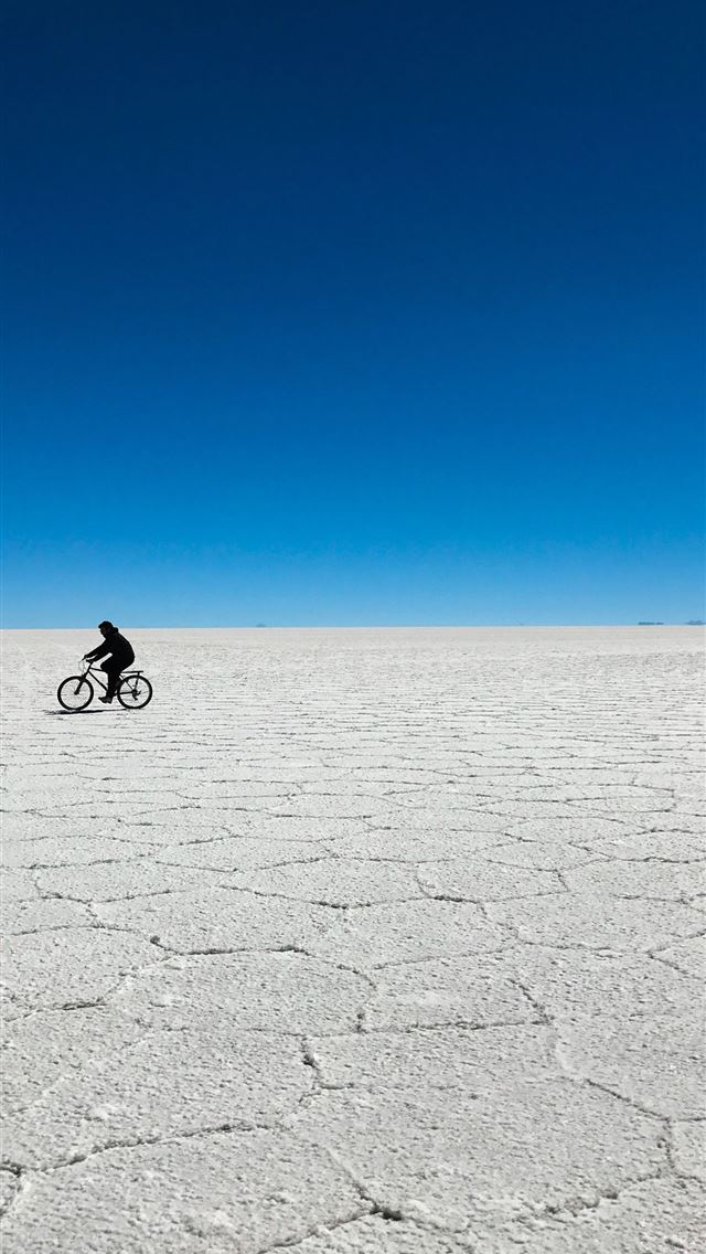 1284x2778 salar de uyuni - salar de uyuni iPhone Wallpaper