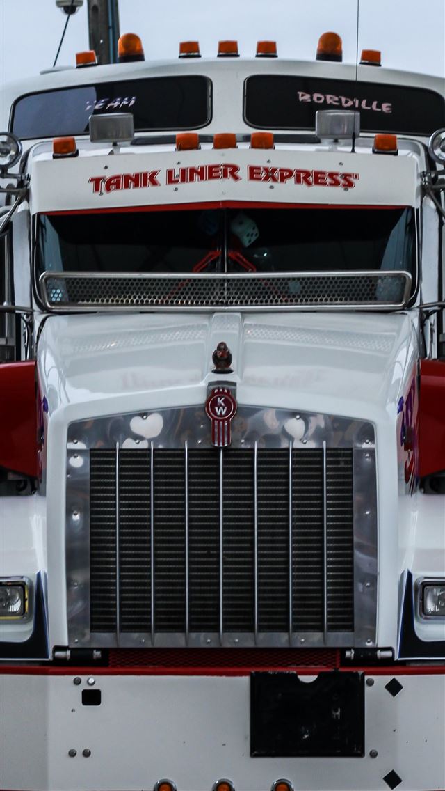 1284x2778 freightliner trucks - freightliner trucks iPhone Wallpaper