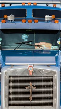 freightliner trucks iPhone wallpaper