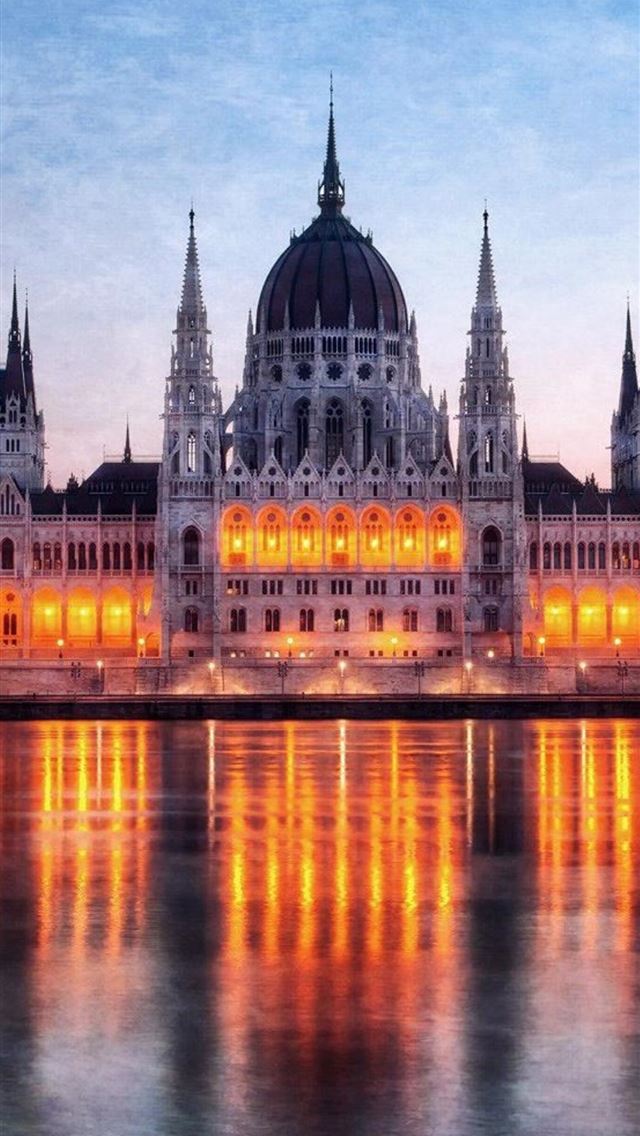 1284x2778 budapest - budapest iPhone Wallpaper