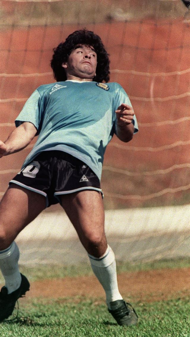 1125x2436 diego maradona - diego maradona iPhone Wallpaper