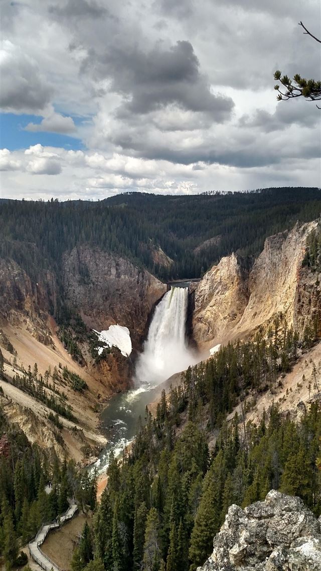 1284x2778 yellowstone national park - yellowstone national park iPhone Wallpaper