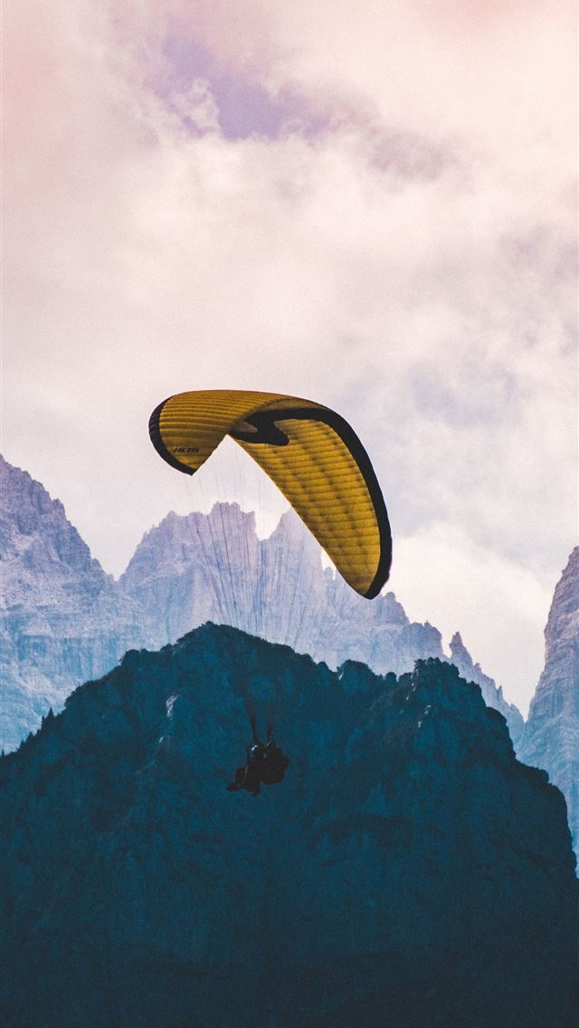 1284x2778 paragliding - paragliding iPhone Wallpaper