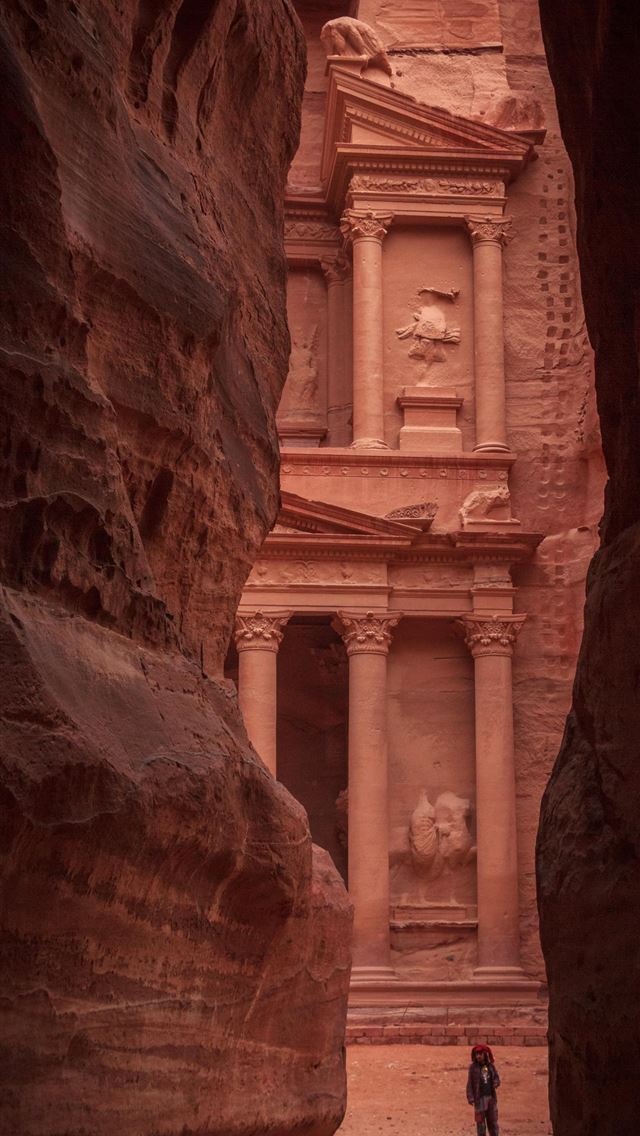 1284x2778 petra - petra iPhone Wallpaper
