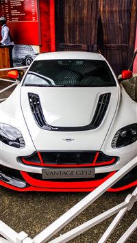 aston martin wallpaper