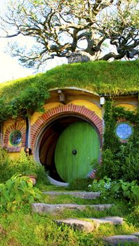 hobbiton wallpaper