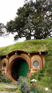 hobbiton wallpaper