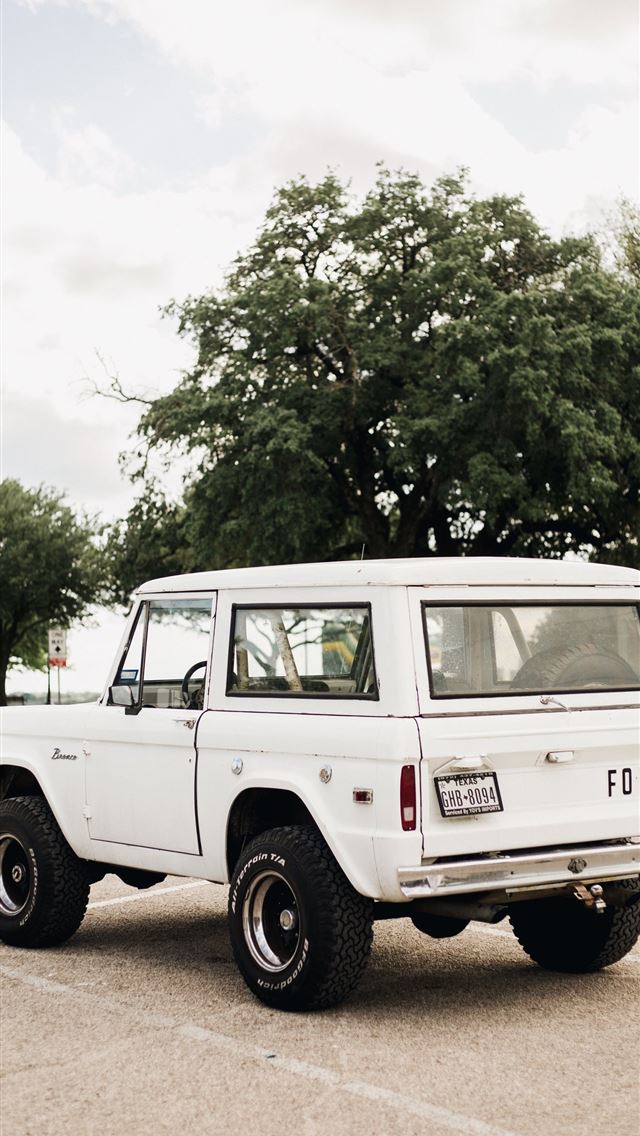 1284x2778 ford bronco - ford bronco iPhone Wallpaper