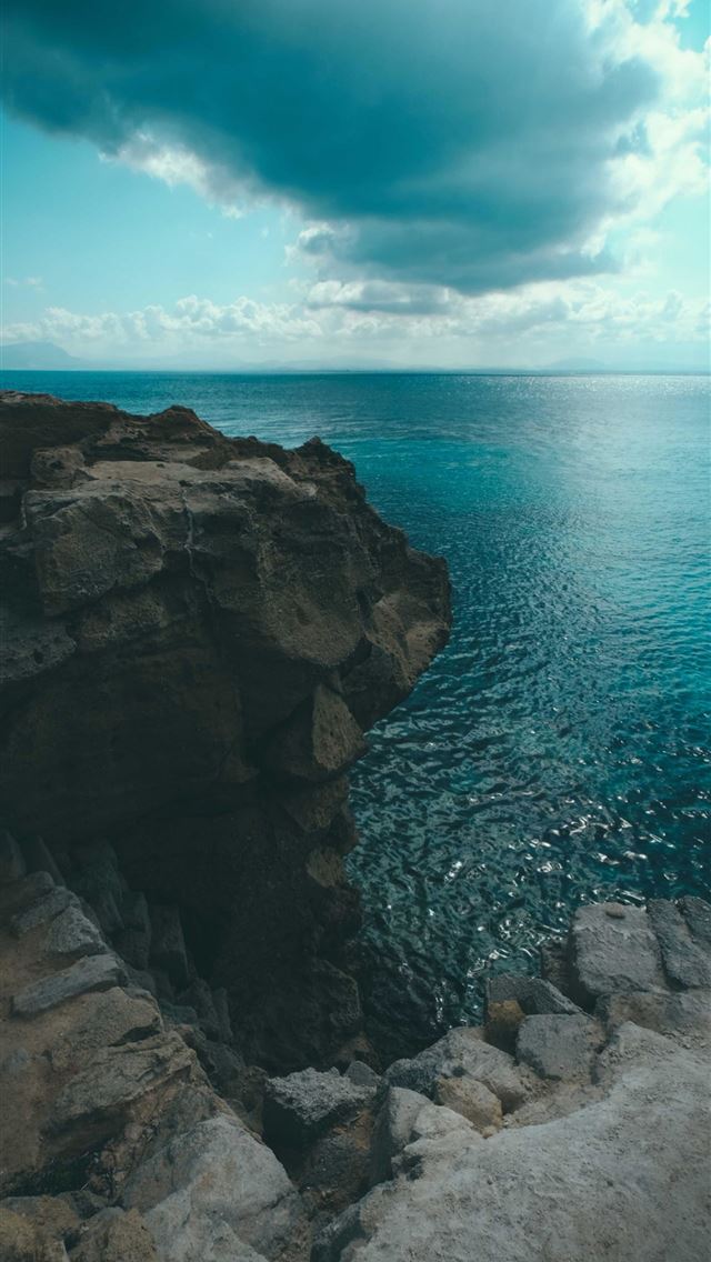 1284x2778 cliff - cliff iPhone Wallpaper