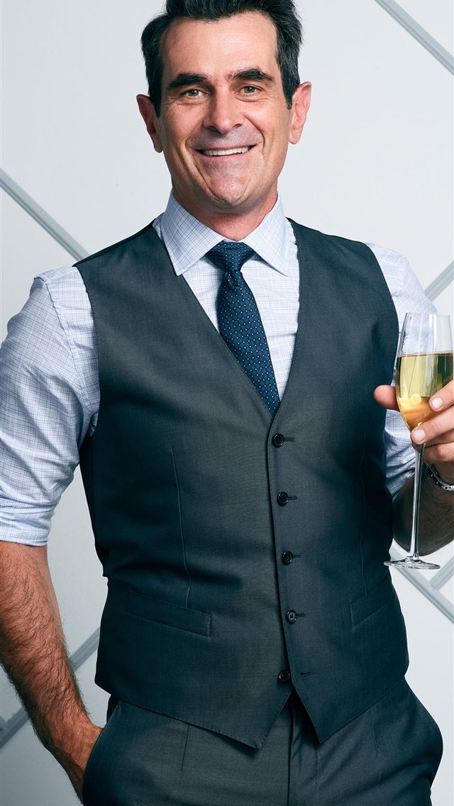 1284x2778 modern family - modern family iPhone Wallpaper