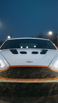 aston martin vantage wallpaper