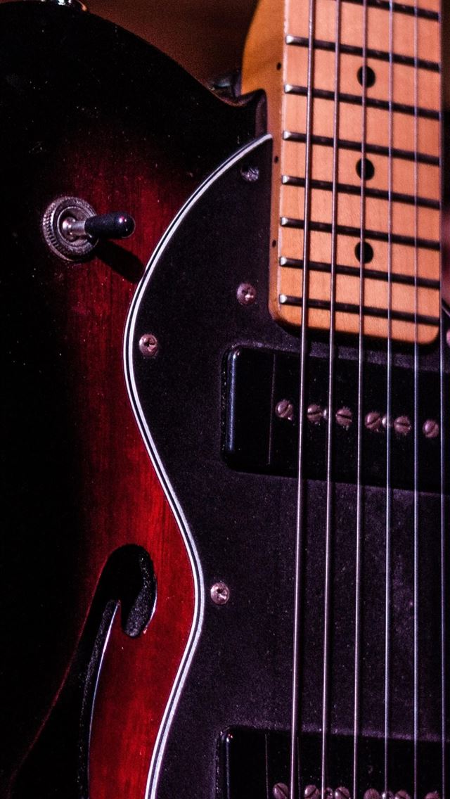 1284x2778 electric guitars - electric guitars iPhone Wallpaper