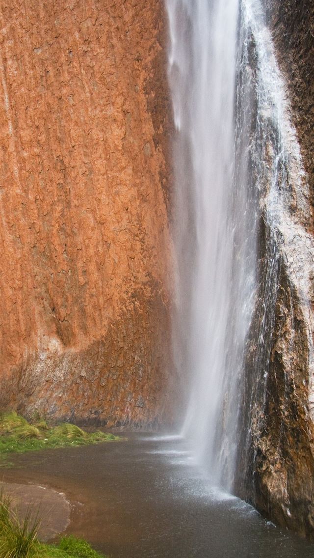1284x2778 uluru - uluru iPhone Wallpaper