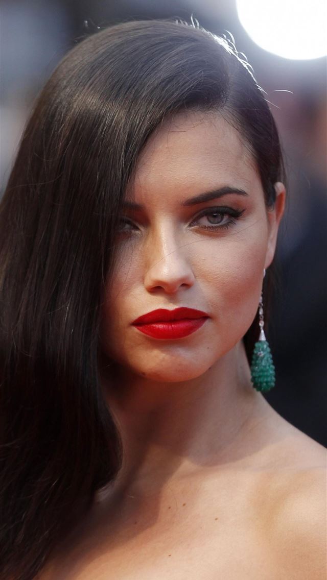 1284x2778 adriana lima - adriana lima iPhone Wallpaper