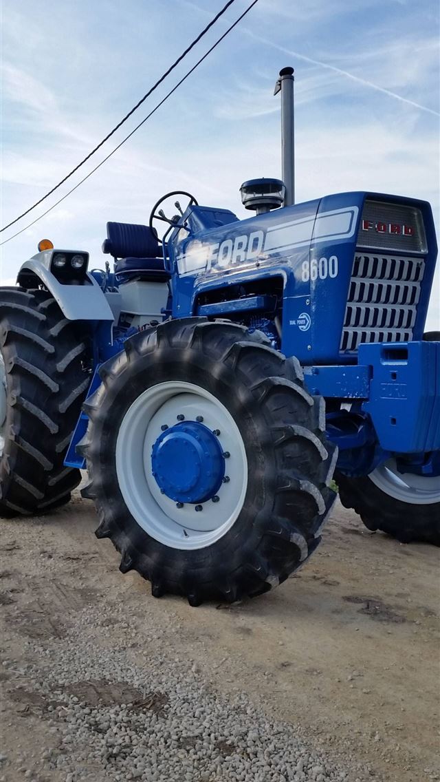 1284x2778 farmall tractors - farmall tractors iPhone Wallpaper