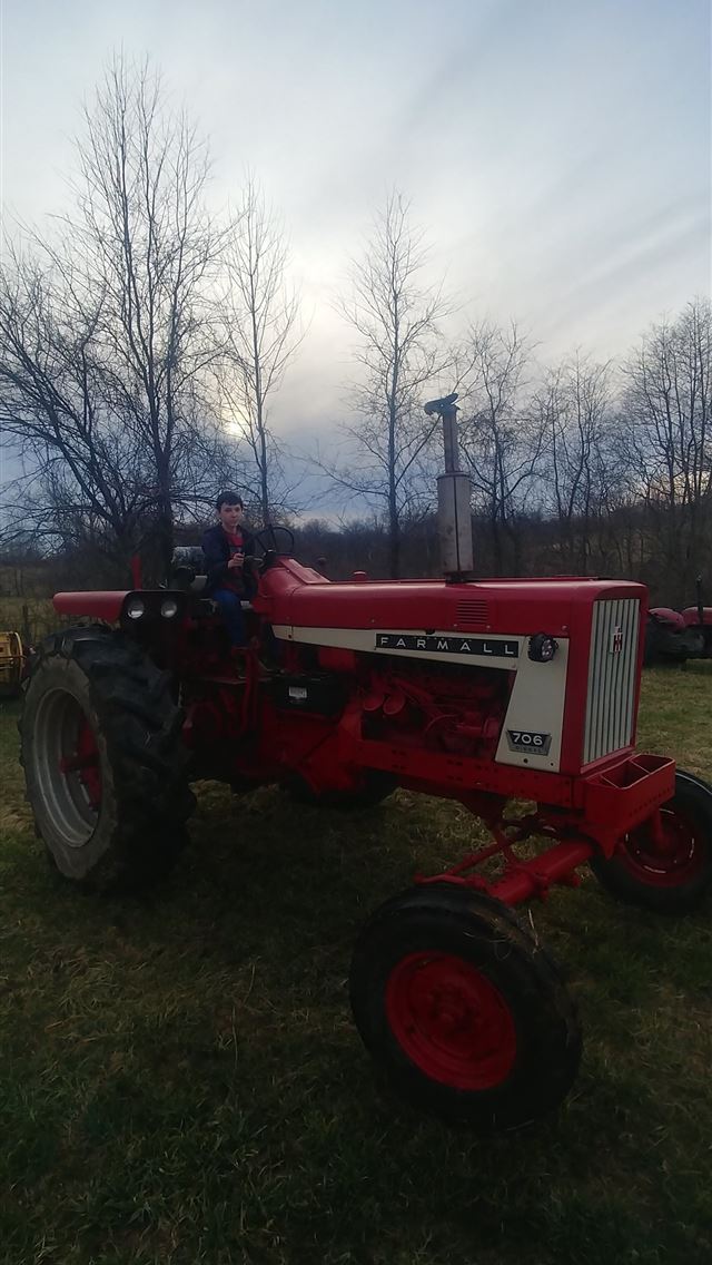 1284x2778 farmall tractors - farmall tractors iPhone Wallpaper