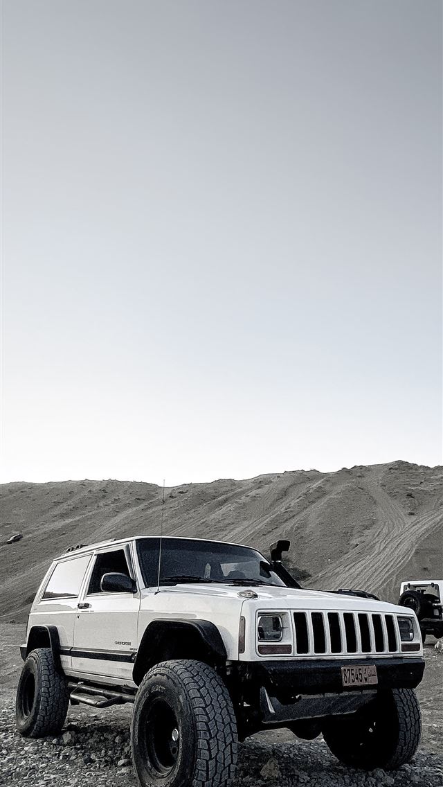 1284x2778 jeep cherokee - jeep cherokee iPhone Wallpaper