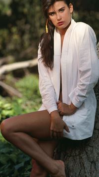 demi moore wallpaper