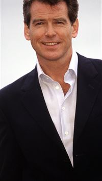 pierce brosnan wallpaper