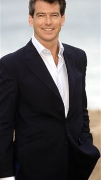 pierce brosnan wallpaper