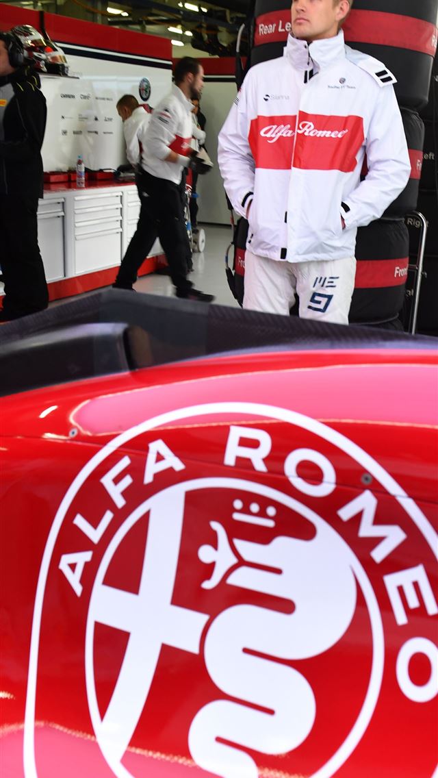 1284x2778 alfa romeo sauber c37 - alfa romeo sauber c37 iPhone Wallpaper