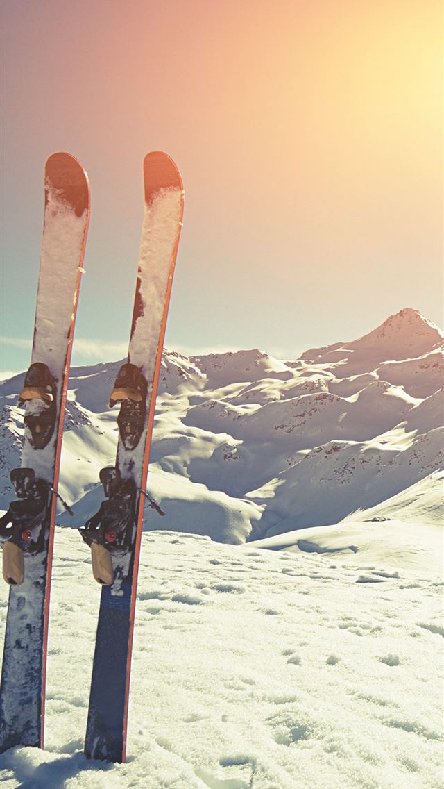 1125x2436 skiing - skiing iPhone Wallpaper