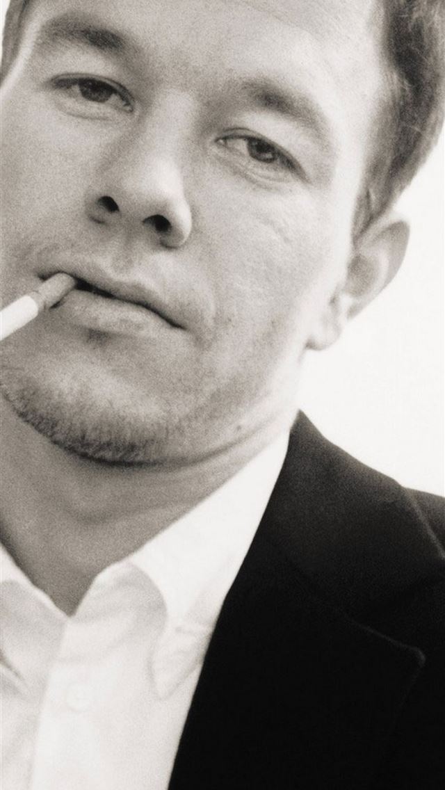 1284x2778 mark wahlberg - mark wahlberg iPhone Wallpaper
