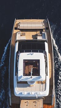 history supreme yacht iPhone wallpaper