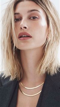 hailey bieber wallpaper