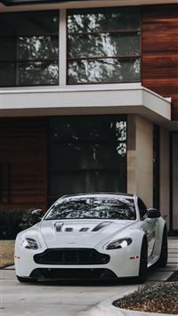 aston martin v8 vantage wallpaper