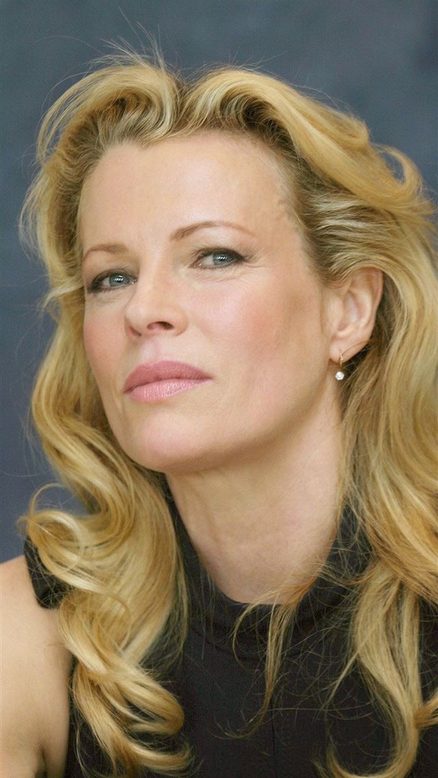 1284x2778 kim basinger - kim basinger iPhone Wallpaper
