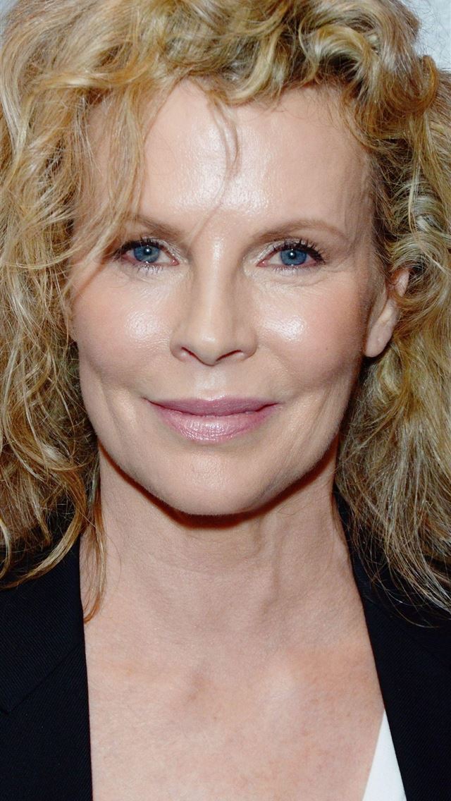 1284x2778 kim basinger - kim basinger iPhone Wallpaper